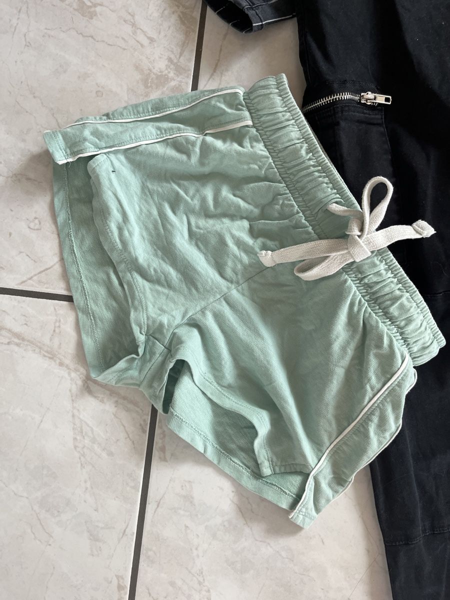 Tally Weijl Lotti & Set di vestiti: Kleiderpaket 7 Teile Grösse 34 – Usato da St.Pantaleon venduto da frodobi 3