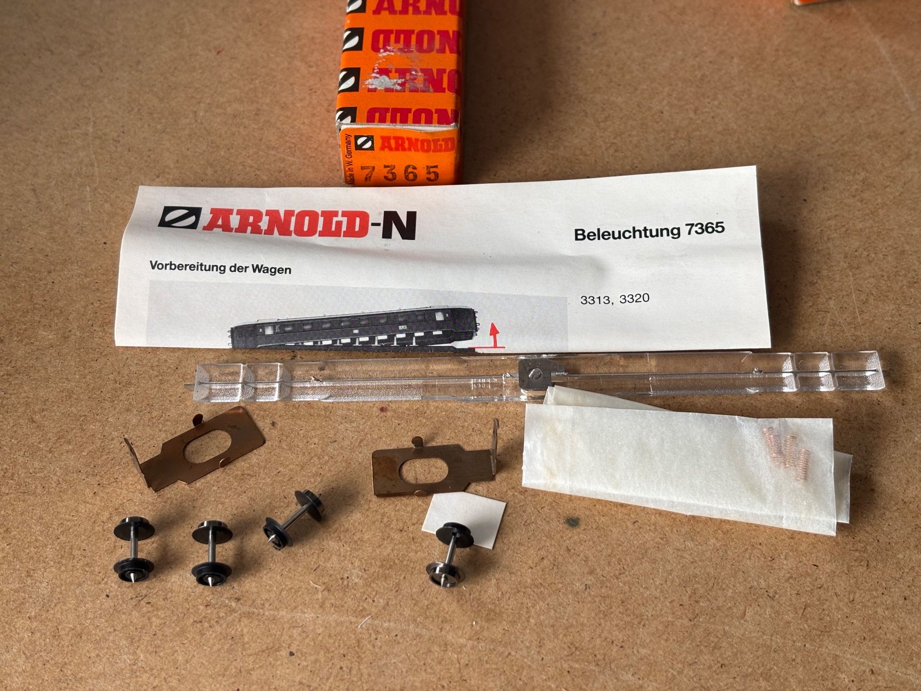 Arnold Modellini di ferrovie: Arnold 7365 Wagenbeleuchtung – Nuovo e nell'imballaggio originale da Hauterive NE venduto da eriamch