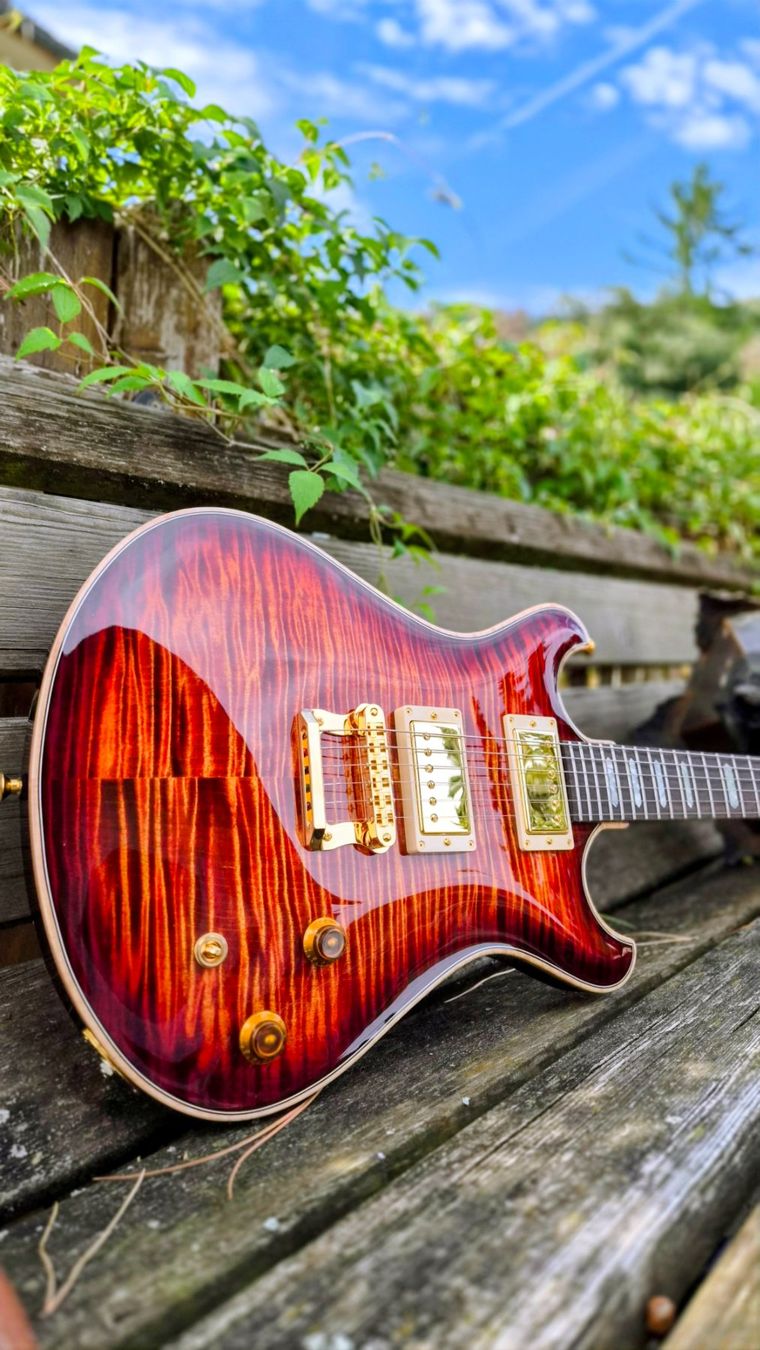Instruments de musique: Knaggs Keya – D'occasion à pieterlen par AntonelloGuitars 2