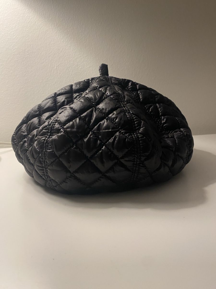 Copricapi, berretti & cappellini: Quilted Beret Black One Size – Usato da Chêne-Bourg venduto da car_d88h