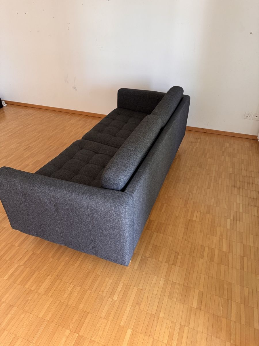 Sofas: IKEA 3er-Sofa dunkelgrau – Défectueux à Zürich par Telamon 1