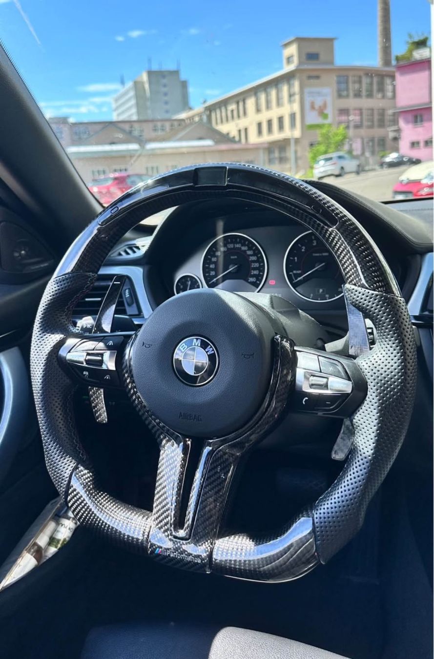 BMW Toutes les pièces auto: BMW Lenkrad – D'occasion à Rüti ZH par Mar_x9l9 1