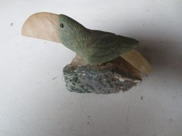 Amethyst Vogel