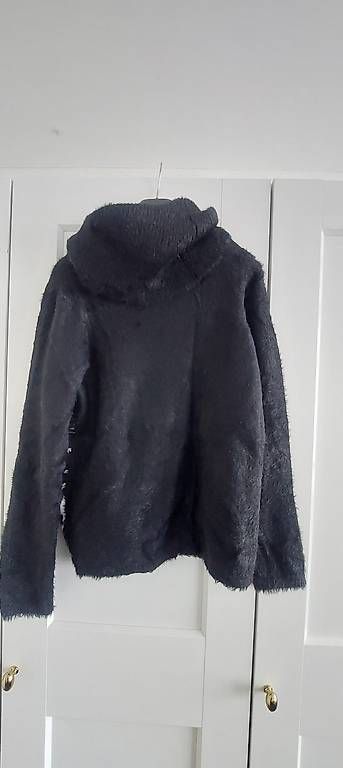 Pulls & Sweat-shirts: Kuschliger Wollpullover – D'occasion à Chur par mal_6m7r 1