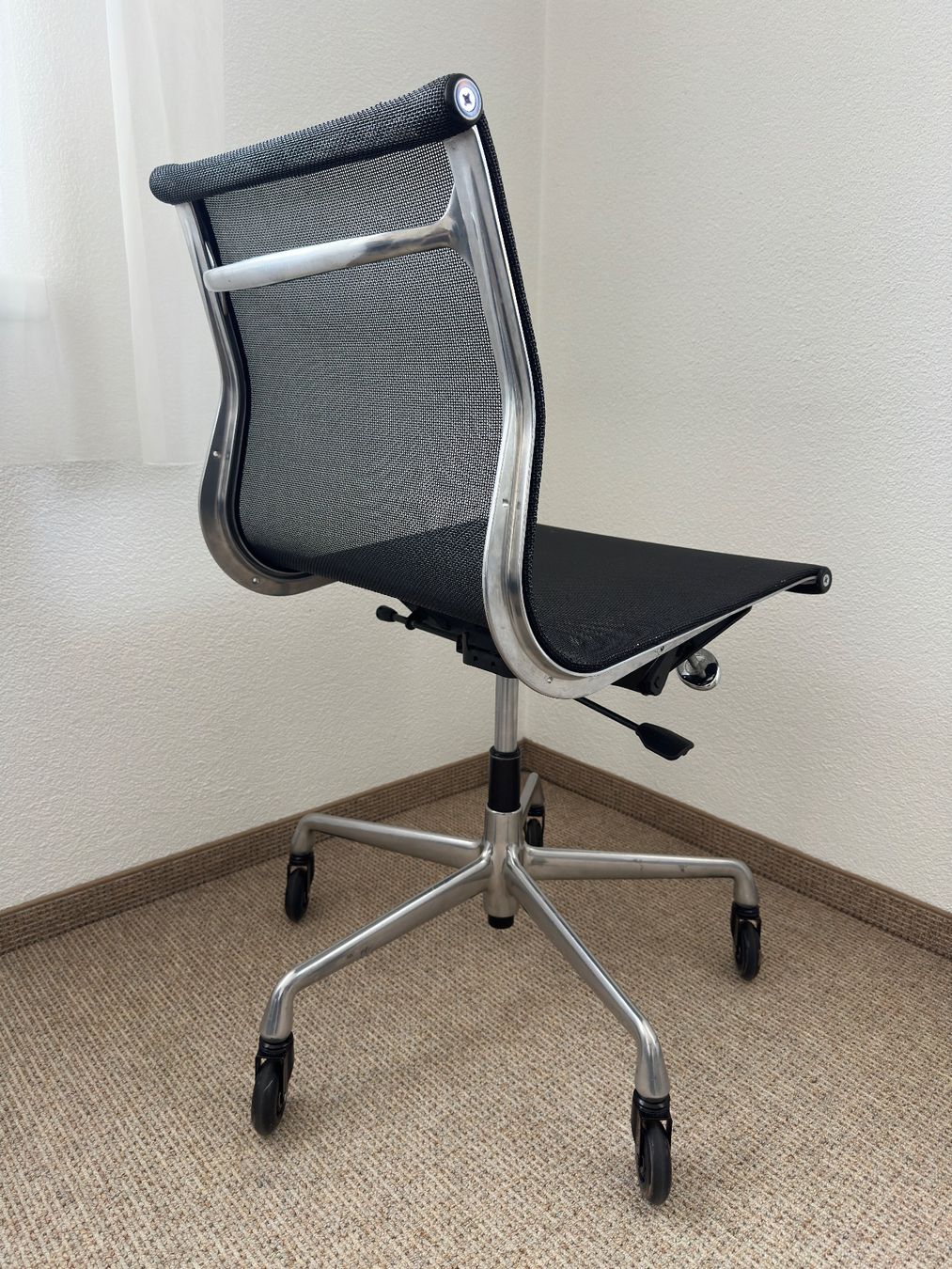 Vitra Chaises: Bürostuhl Vitra – D'occasion à Hittnau par LiLRabBbit 2