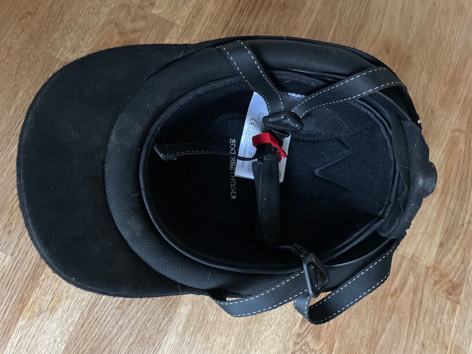 Felix Bühler Helme: Kinderreithelm schwarz mit Glitzersteinen – Gebraucht aus Weesen von Ainarupp 2