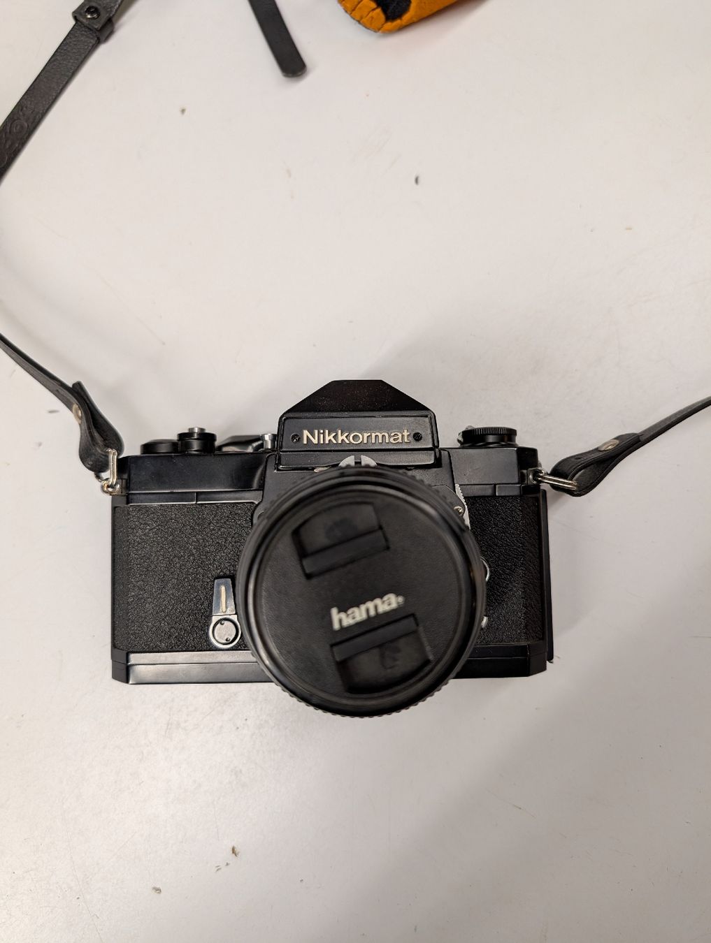 Nikkormat Fotocamera: Nikkormat FT2 mit 50mm Objektiv – Usato da Fislisbach venduto da HurtiBrocki