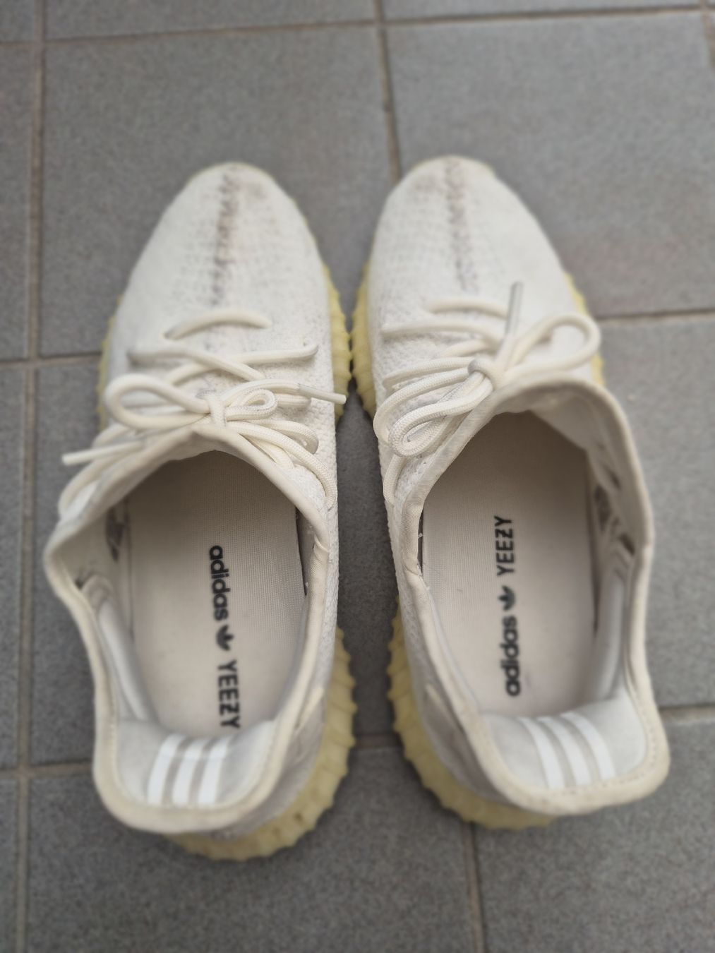 Adidas Scarpe da uomo: Adidas Yeezy V2 weiss – Usato da Oberglatt ZH venduto da Hamilton 7