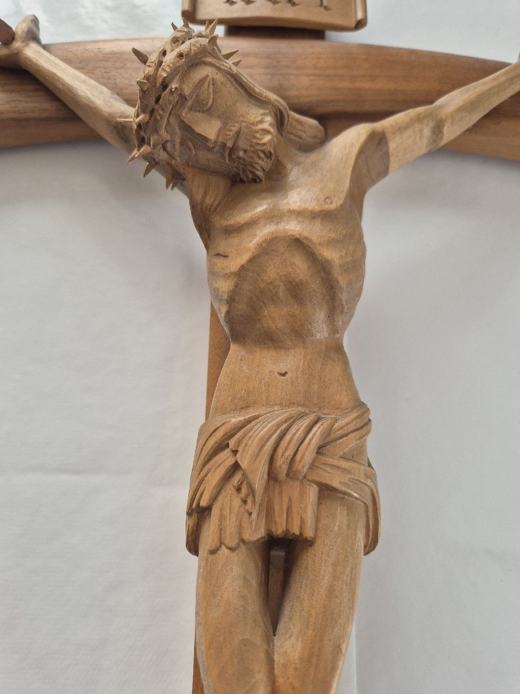 Sculture & Statue: geschnitztes Kreuz 53cm – Usato da Vilters venduto da Fleiflomi 1