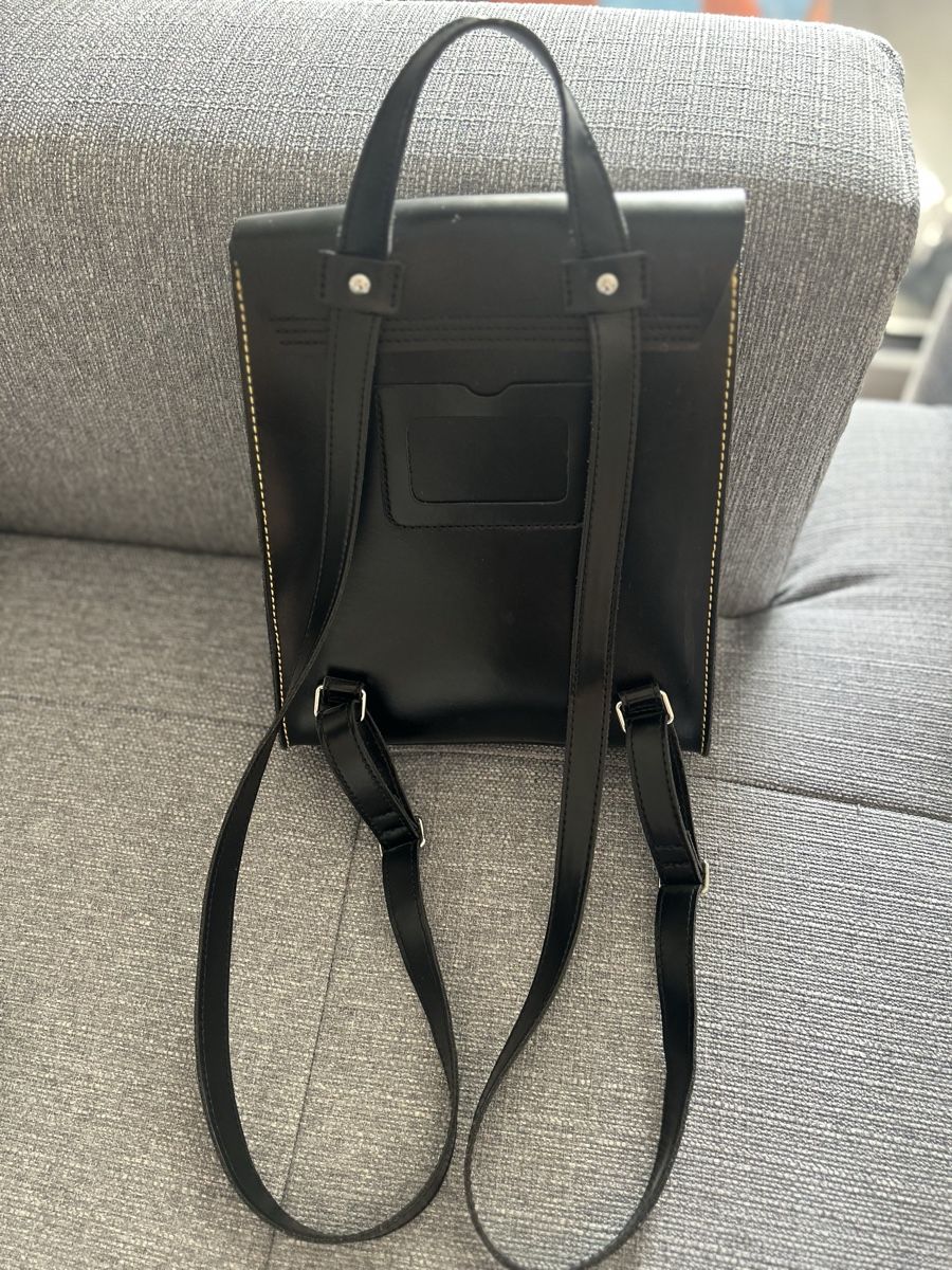 Dr. Martens Zaini: Dr. Martens Rucksack Leder Schwarz   – Usato da Ettingen venduto da Luanacas 1