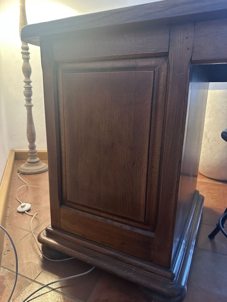 Scrivanie: Solid Wood Desk – Classic Style – Usato da Zürich venduto da fms_k9g9 1