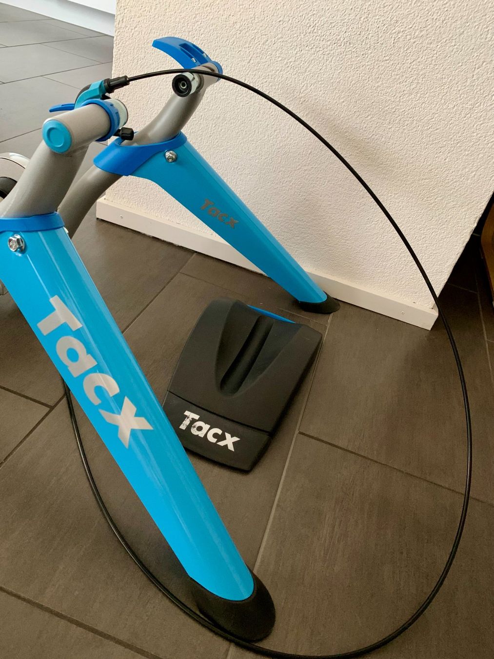 Tacx Vélos d'appartement: Tacx Satori Pro Rollentrainer – Neuf (Voir description) à Küsnacht ZH par ast_26yp 3