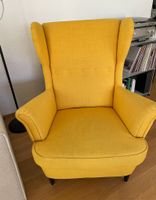 Gelber Ohrensessel von Ikea