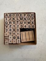 Stempel Set Holz Buchstaben, Zahlen und Sonderzeichen
