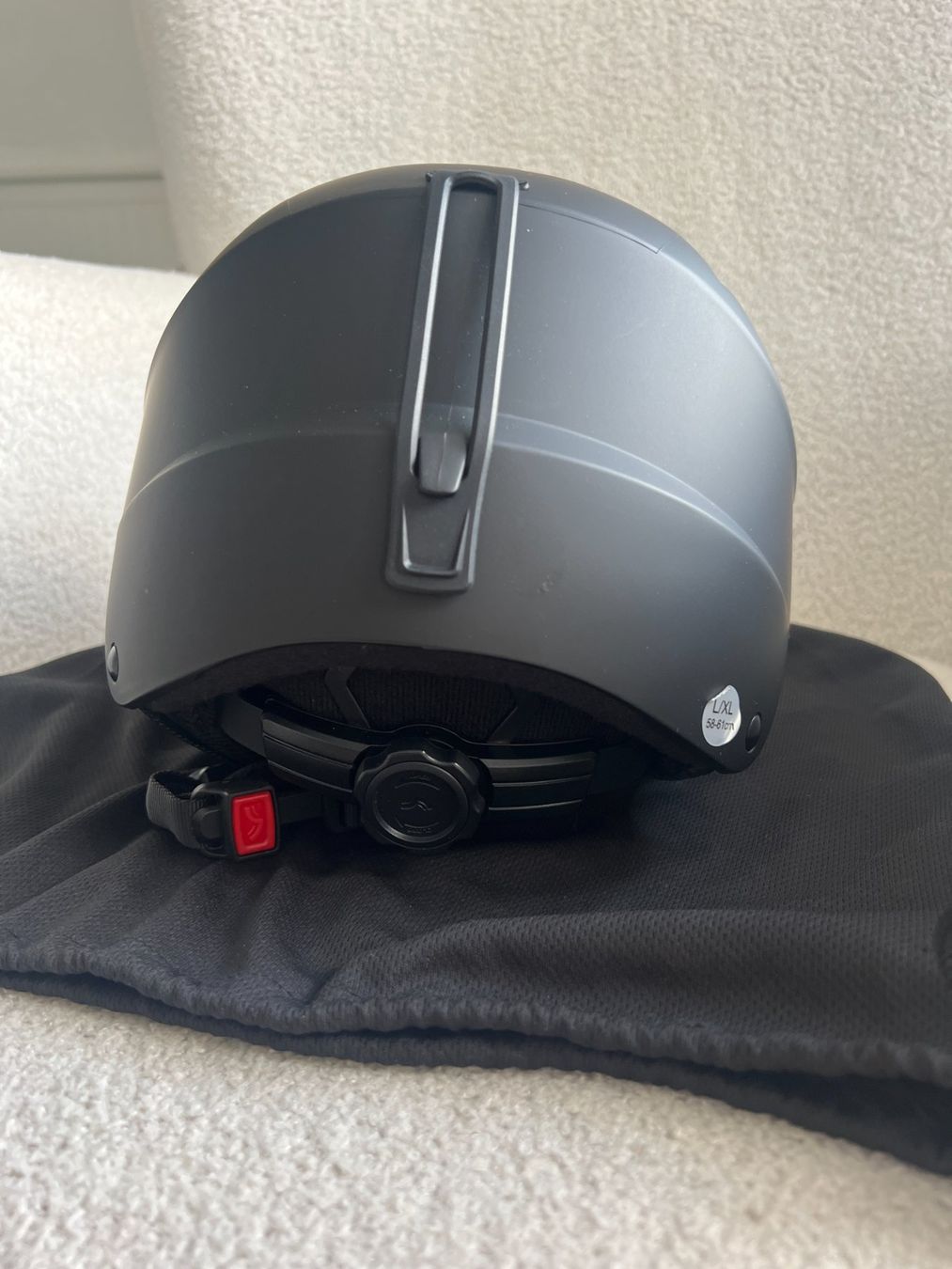 Caschi: Skihelm schwarz Grösse L/XL – Nuovo (secondo la descrizione) da Wald ZH venduto da sarasv 2