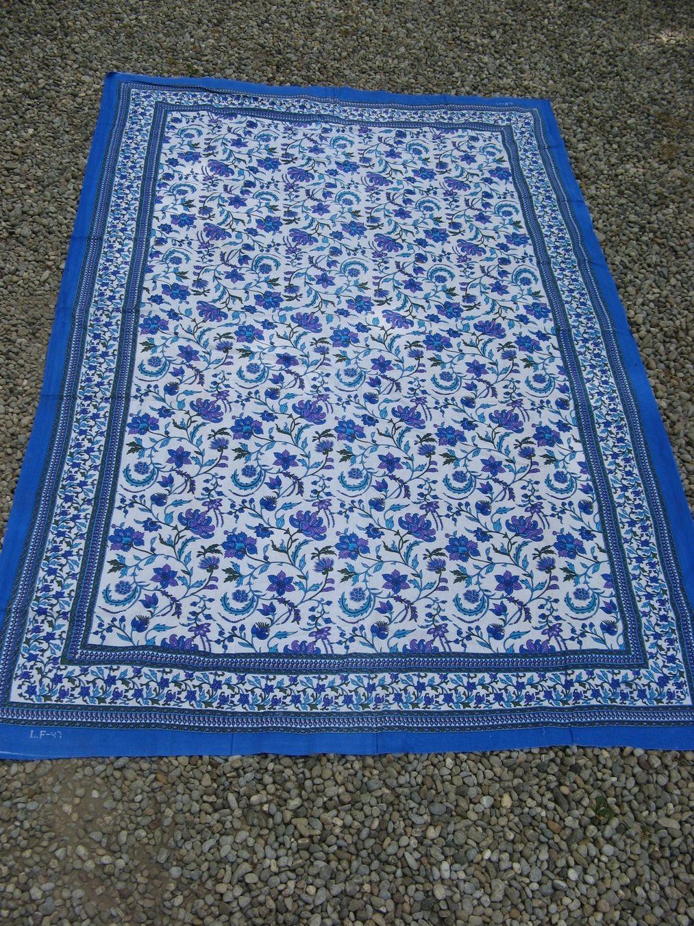 Autre linge de table: Baumwolltuch oder Tischtuch – Neuf (Voir description) à Zürich par apil