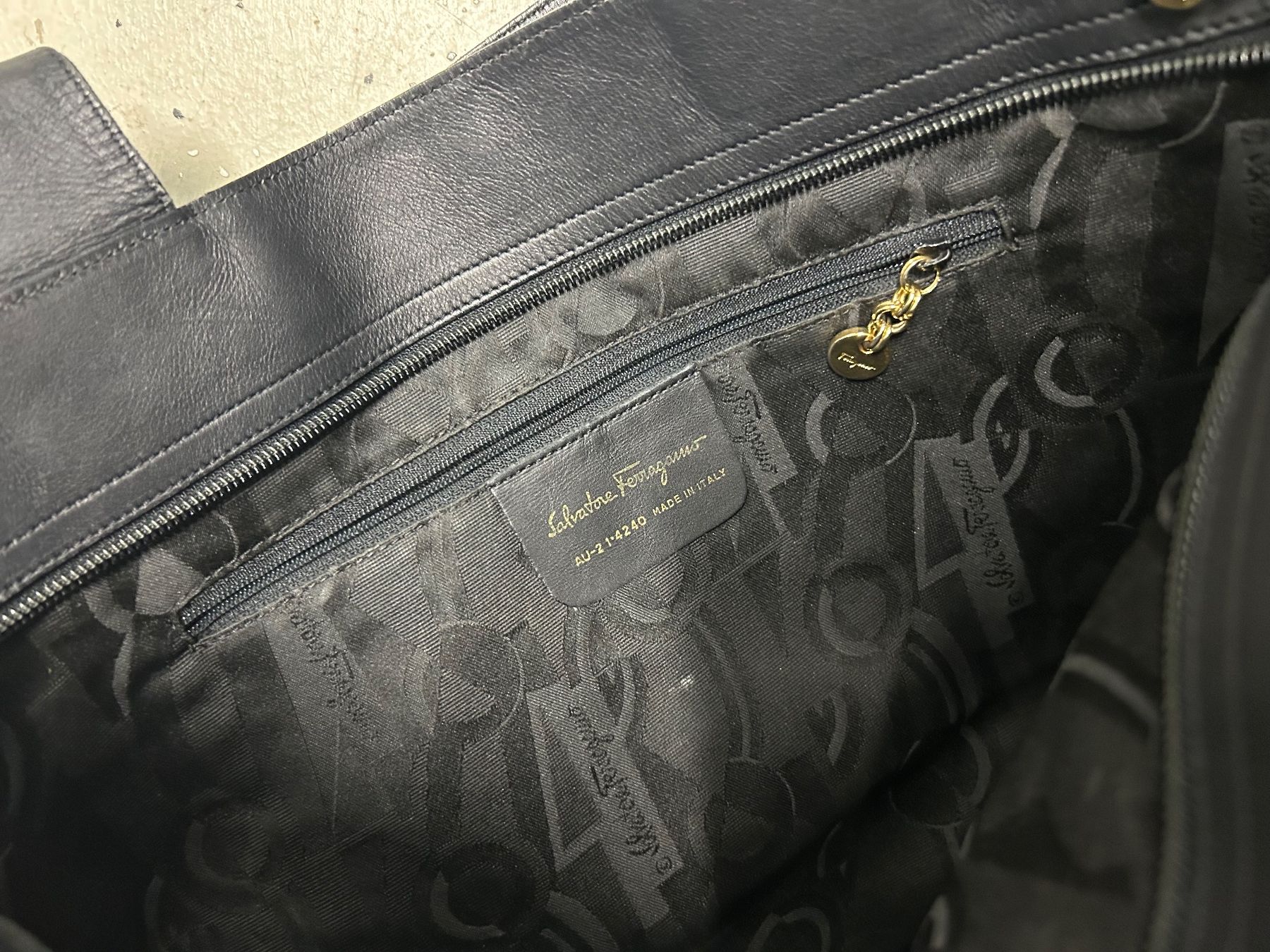 Salvatore Ferragamo Taschen für Damen: Salvatore Ferragamo Tasche – Gebraucht aus Bottmingen von Warta 5