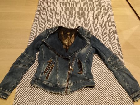 Jeansjacke Damen Grösse S mit Krone Print Innenfutter