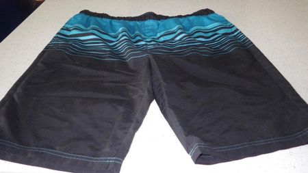 neue Badeshort Männer, Grösse 4XL, türkis-schwarz