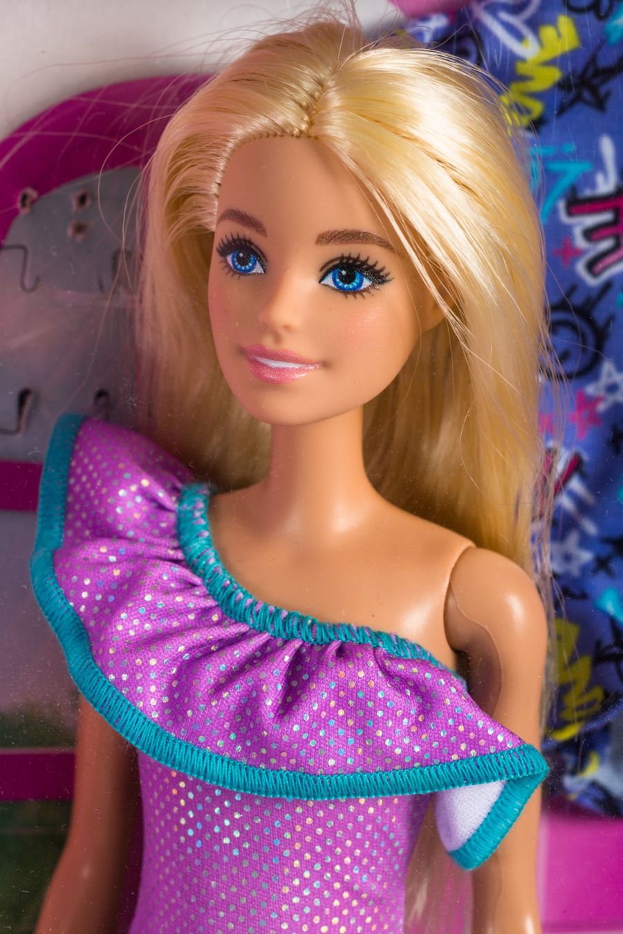 Barbie Puppe Millie mit Kleider Neu in Box HYT61 (Neu (gemäss ...