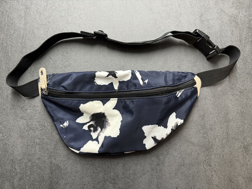 Make-up-Tasche Mit Blumenmuster – 19x25 Cm, Leinenstoff, Mit Reißverschluss, Für Kosmetik & Reisen