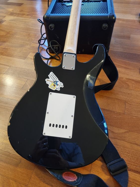 EGuitarre Anfänger Set mit Verstärker, Bag usw. Kaufen auf Ricardo