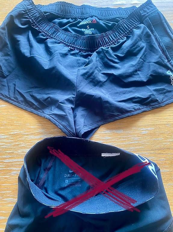 Hosen: Short taille S  – Gebraucht aus Gollion von Nanouche88 1