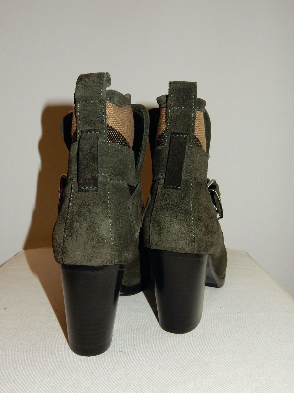 Burberry Scarpe da donna: Burberry ankle boots 36 – Nuovo (secondo la descrizione) da Lugano venduto da Vintage.Mood 2
