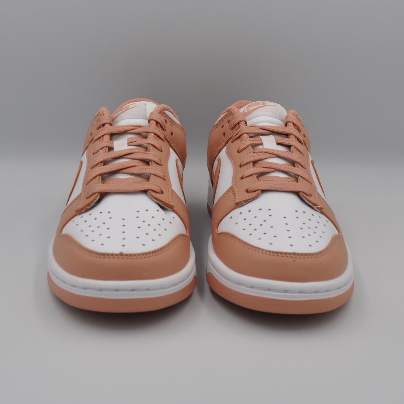 Nike Scarpe da donna: Nike Dunk Low Rose Whisper 39 – Nuovo e nell'imballaggio originale da Bern venduto da SneakerheavenLT 3