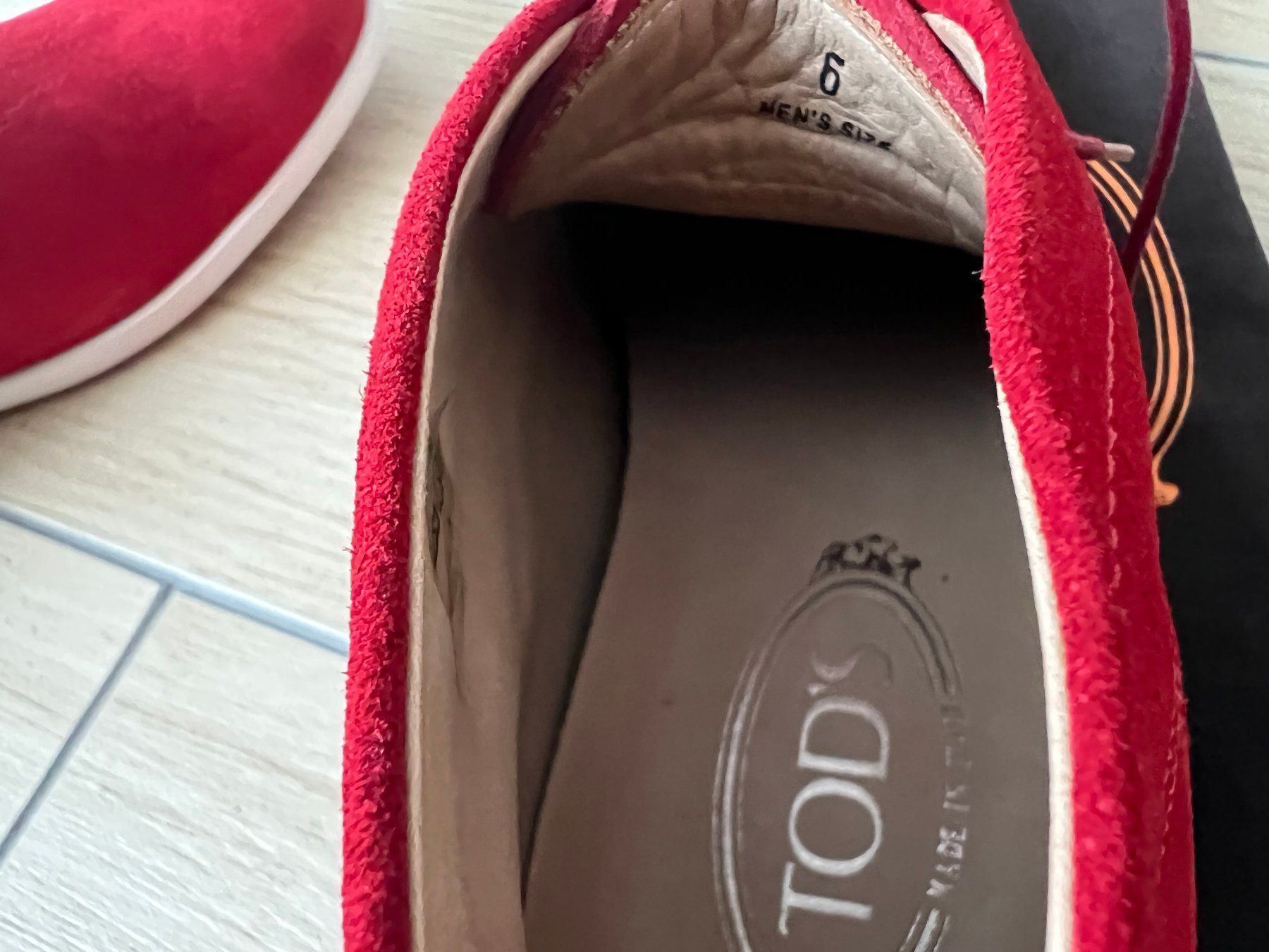 Tod'S Scarpe da uomo: Chaussures TOD'S en cuir rouge – Nuovo (secondo la descrizione) da La conversion venduto da Repio 2