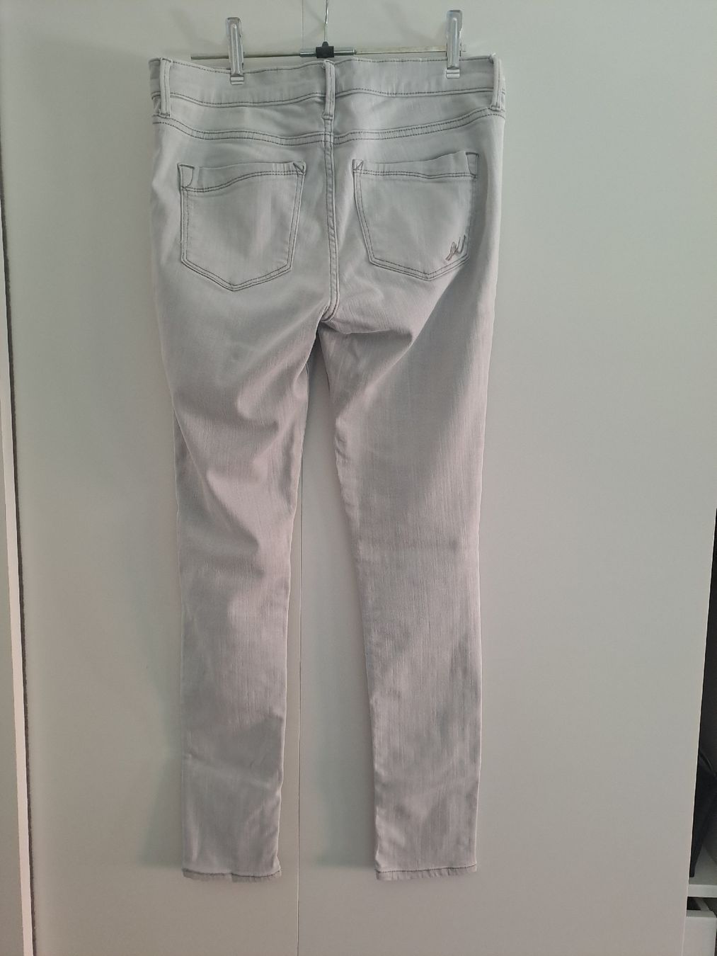 Jeans: Graue Jeans, Grösse 38, Mid-rise – Usato da Zürich venduto da jun_vh8f 1