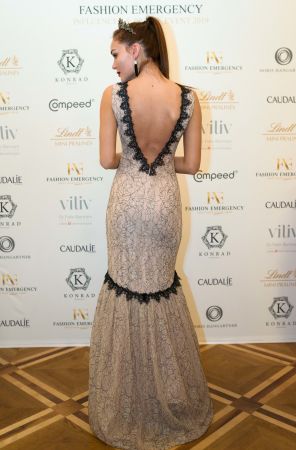 NISSA ABENDKLEID IM MEERJUNGFRAUEN STIL