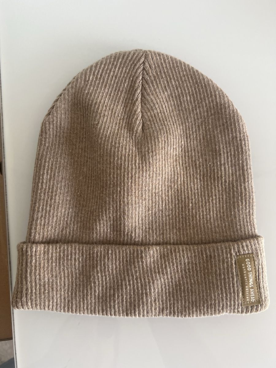 Zara Copricapi, berretti & cappellini: Zara leichte Strickmutze beige, neu – Nuovo (secondo la descrizione) da Horw venduto da Lela_01