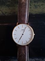 Daniel Wellington Uhr mit braunem Lederarmband
