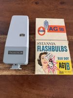 Zeiss Ikon Ikonblitz M inkl. 11 Flashbulbs AG1B