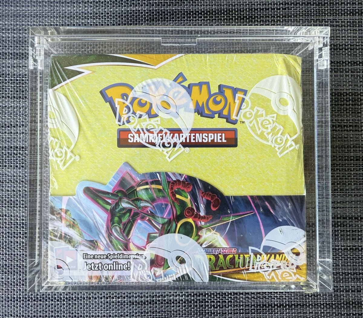 Pokémon Carte collezionabili: Pokemon Display Drachenwandel inkl. Acrylcase – Nuovo (secondo la descrizione) da Zürich venduto da Cardimon 5