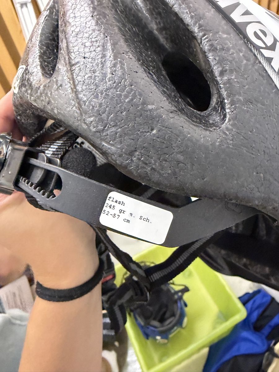 Uvex Helme: Casque de vélo Uvex – Gebraucht aus Pully von ari_78pk 4