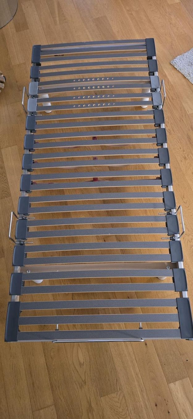 Reti a doghe: Sommier sur pieds Swissflex 90x200 cm. – Usato da Hermance venduto da Jofranc