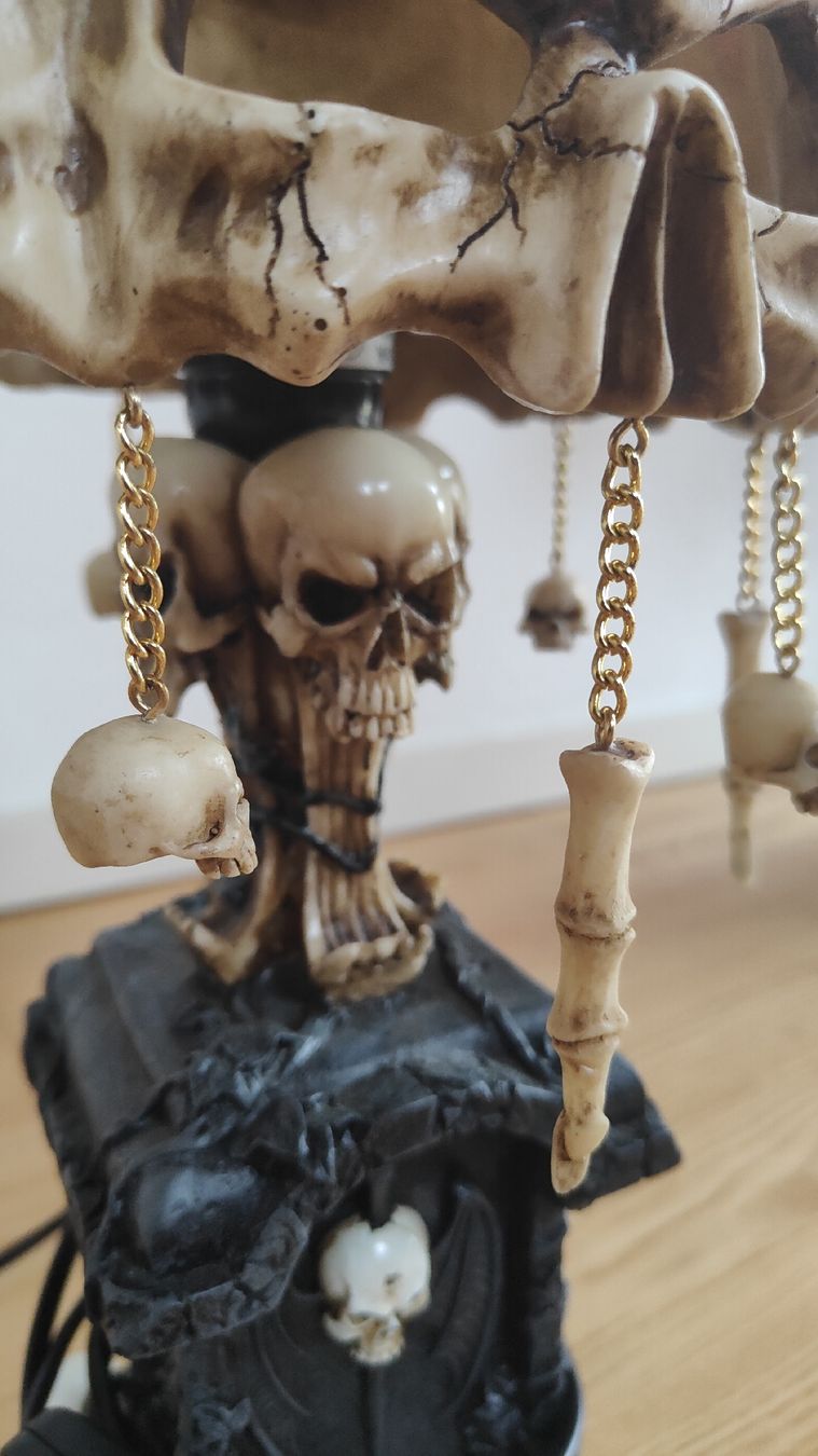 Lampade: Totenkopflampe – Usato da Lausen venduto da ramonaa.h 3