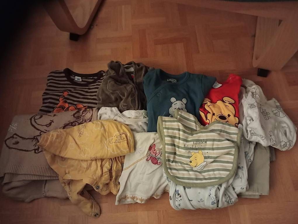 Ensembles coordonnés: Winnie Puuh Set Grösse 62 - 86 – D'occasion à Frenkendorf par poi19