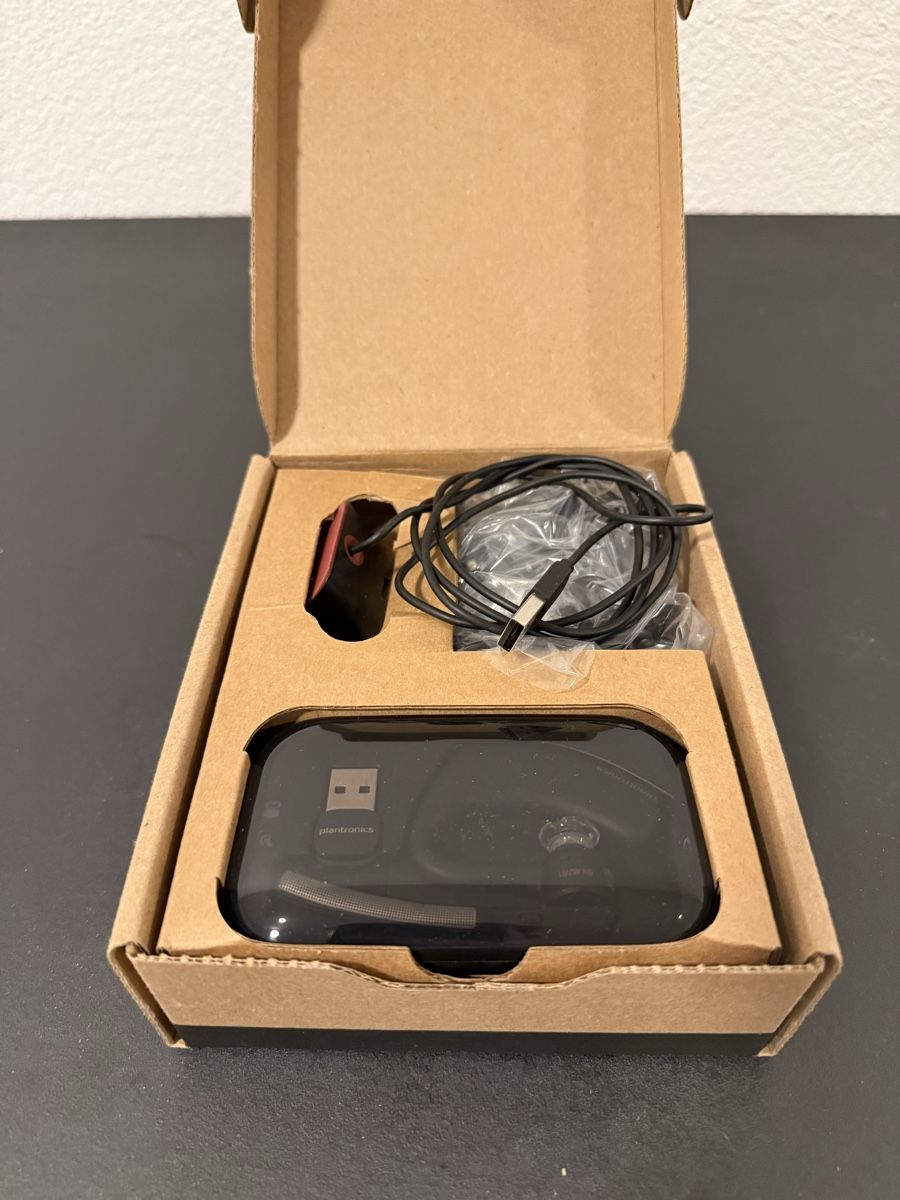 Plantronics Cuffie: Plantronics Bluetooth Headset – Nuovo (secondo la descrizione) da Münchenstein venduto da bloombluem 2