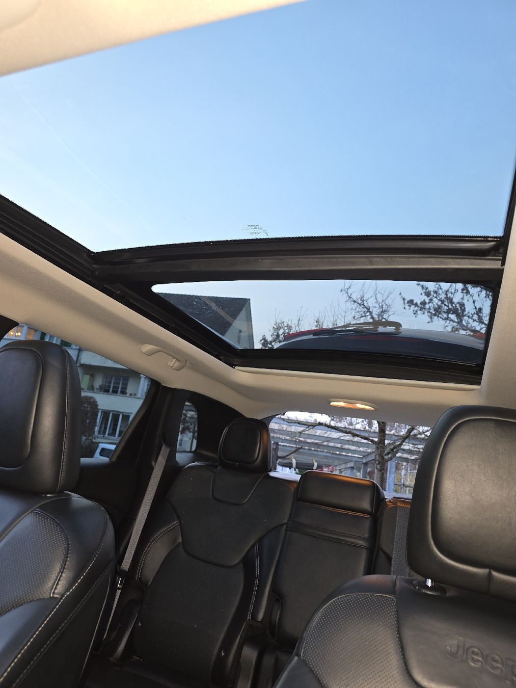 Jeep Autos: Jeep Cherokee Limited 2.0 TD – Gebraucht aus Zürich von Troval84 6