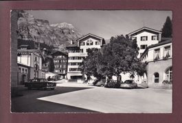 LEUKERBAD - Dorfplatz - Auto - 1960 // Eckbüge / Falte //