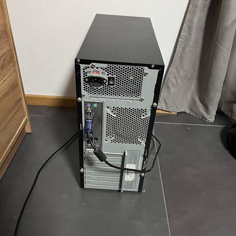 PCs: PC fisso desktop  computer – Gebraucht aus Minusio von son_mrf5 2