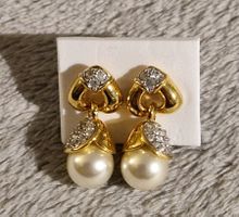 SWAROVSKI elegante Ohrstecker goldfarben mit grossen Perlen