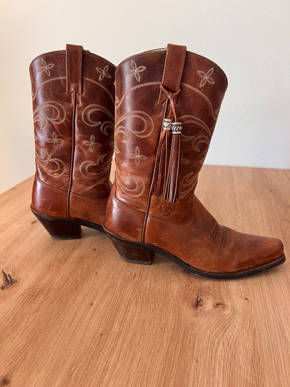 Ariat Chaussures femmes: Cowboy Stiefel Damen – D'occasion à Reinach BL par Darcia 1