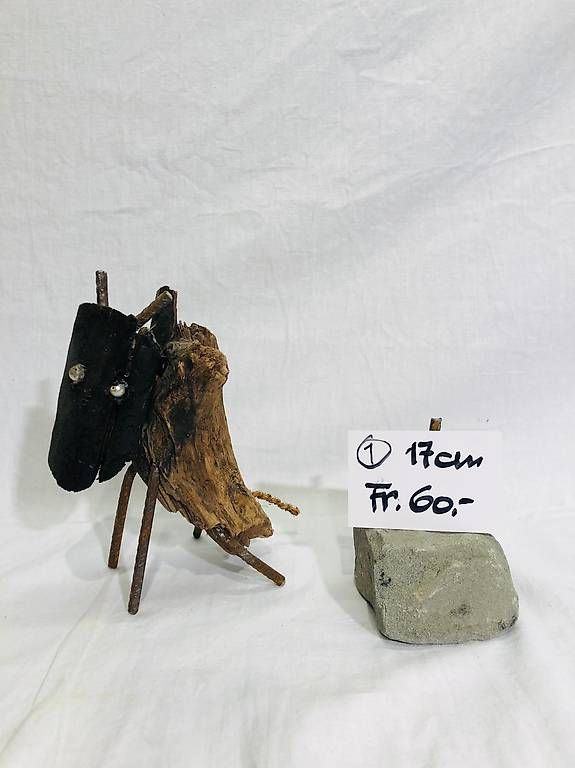 Articoli in legno: Kühe aus Schwemmholz – Usato da Rorschacherberg venduto da JBF17 4