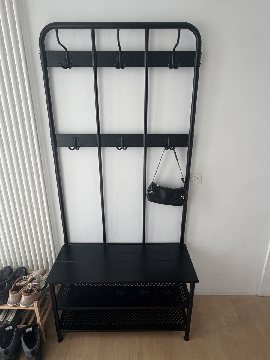 Ikea Guardaroba: Black coat and shoe rack – Usato da Stäfa venduto da CharlotteJB 2