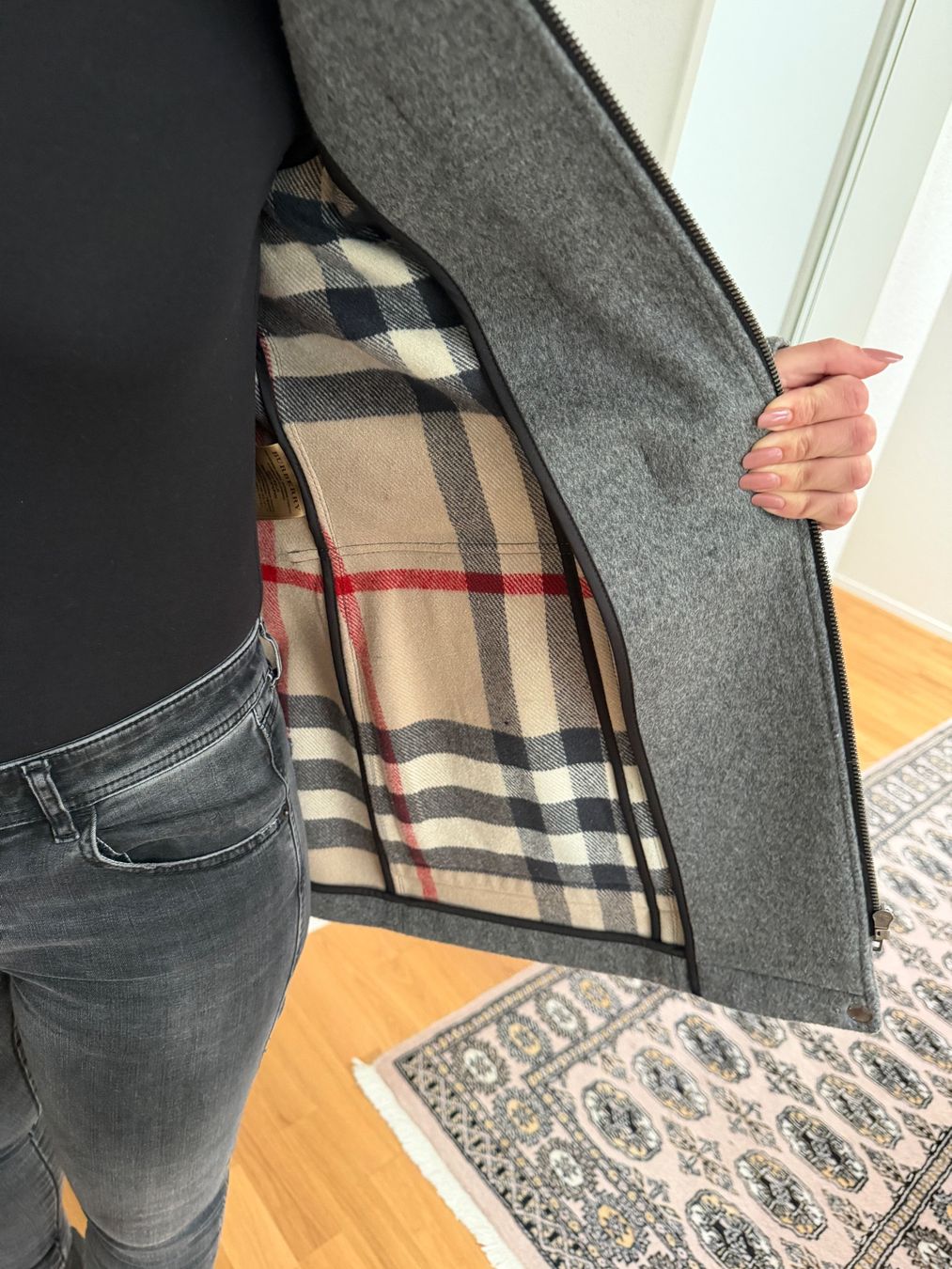 Burberry Cappotti: Burberry Wintermantel top – Usato da Ehrendingen venduto da Nr.7 2