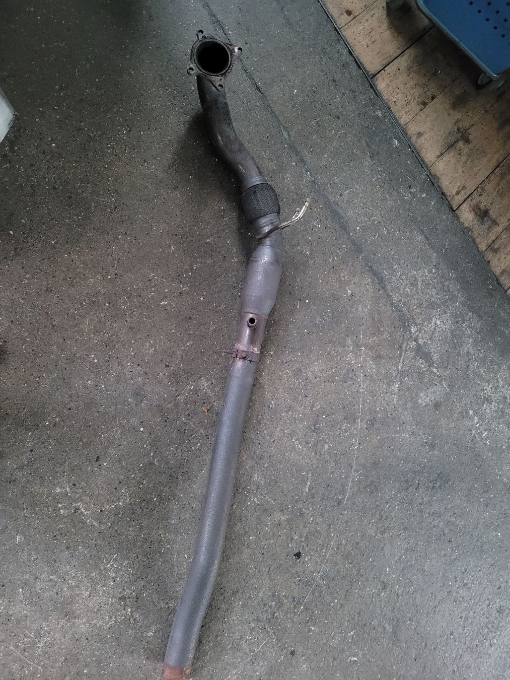 Audi Échappements: Sportdownpipe Audi / VW 2L Turbo – D'occasion à Giswil par bruno1216 2